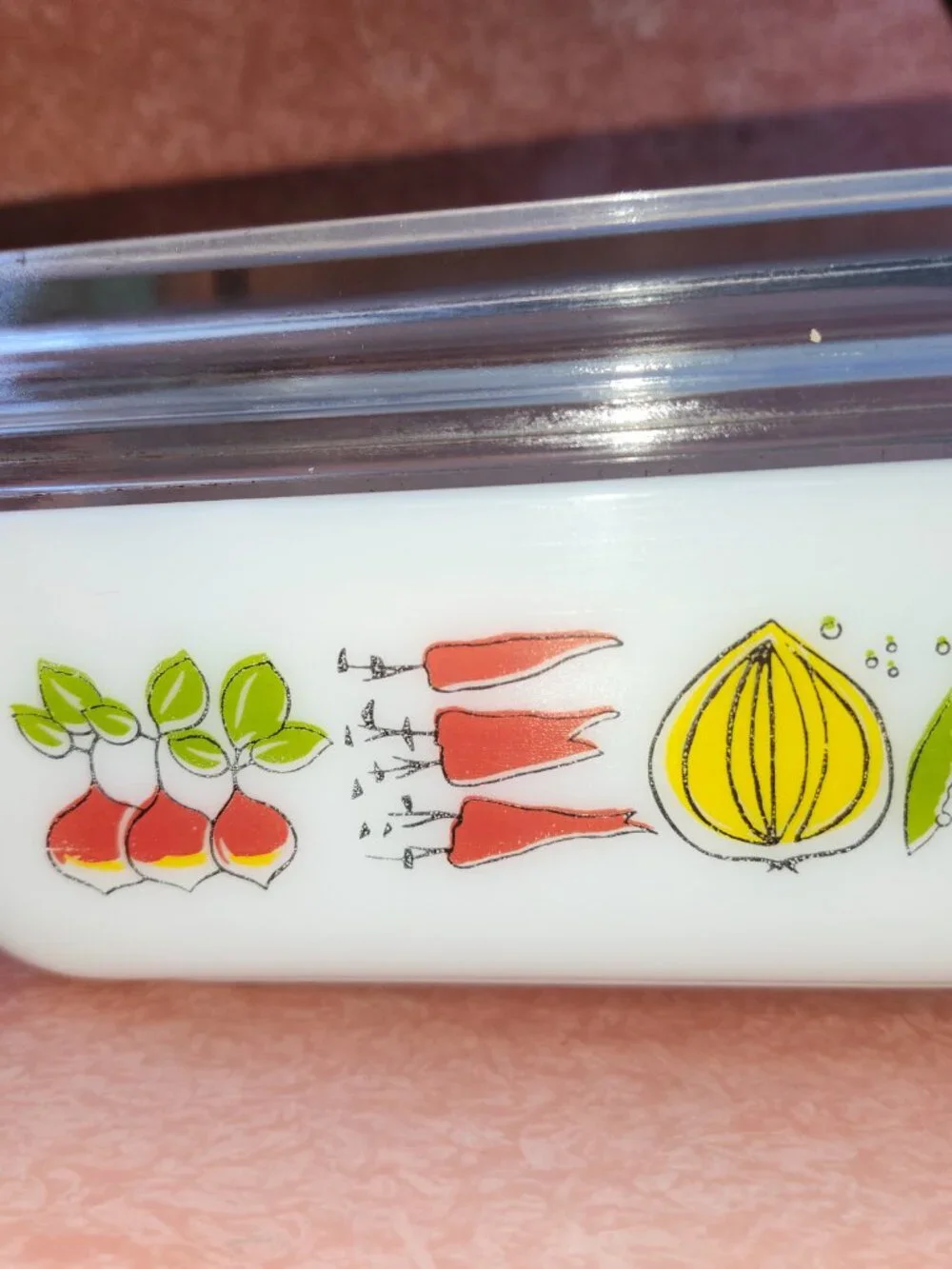 Pyrex j a j harvest vegetable casserole dish with lid